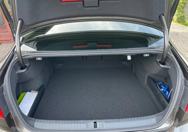 Volkswagen Passat cena 93500 przebieg: 52000, rok produkcji 2018 z Mysłowice małe 254